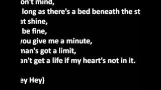 The importance of being idle - Oasis with lyrics