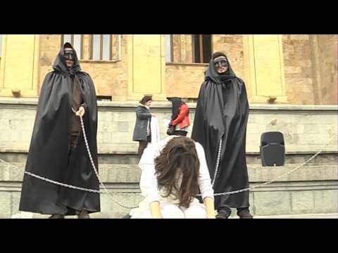 პერფორმანსი \"გაწყვიტე ჯაჭვი\"