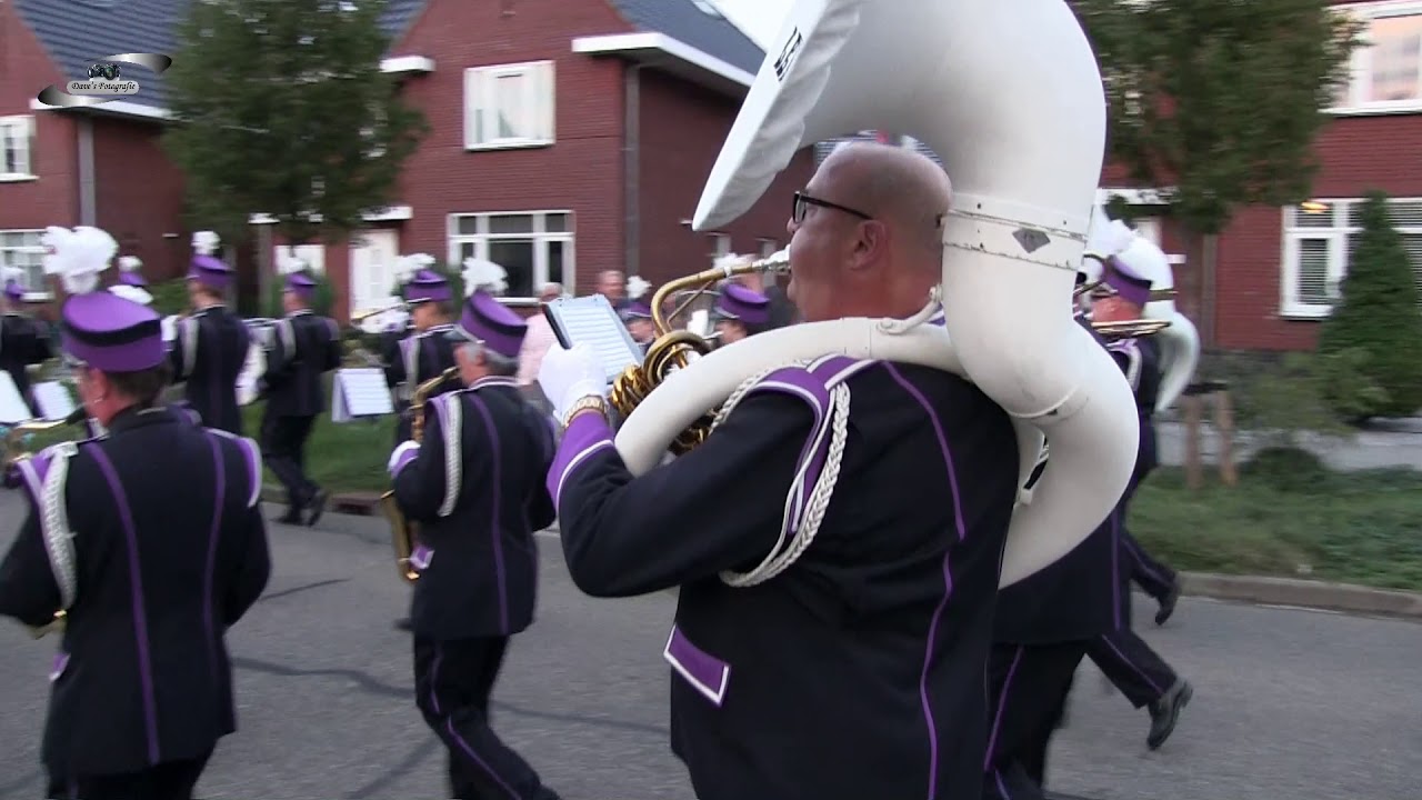21-09-2017 Verenigingenoptocht Roelofarendsveen Mavileo