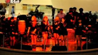 Sos  Independent Girl  At Friday Nite Out Md Radio Jakarta