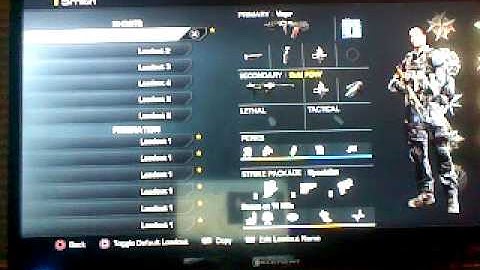 Call of Duty Ghosts: K.E.M Class Setup and Bots with knives only.