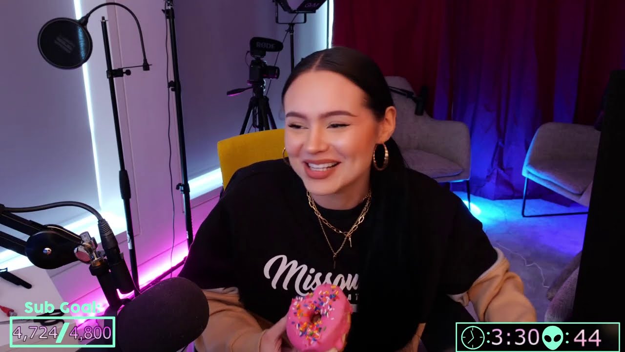 Talia Gets Roasted by Simon