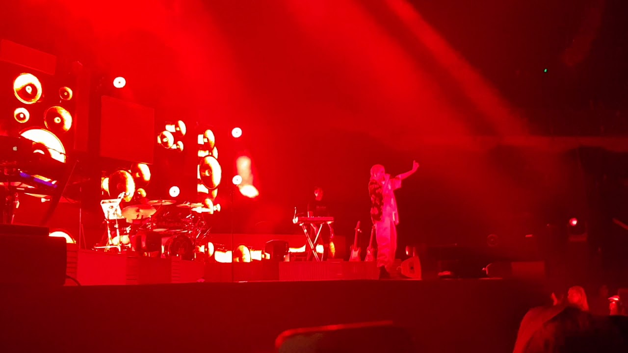 Anne Marie- Alarm (Lotto Arena, Antwerp - May 15, 2019)