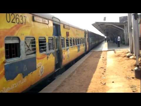 22610 Palakkad - Mangalore Intercity Express leaving Tirur
