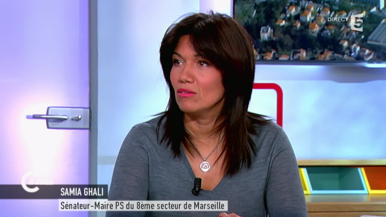 Samia Ghali évoque les quartiers en danger de Marseille - C à vous - 10/02/2015