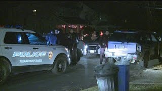 Yo. police spot stolen car, chase ensues