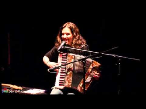 دبدوب يسرا الهواري من حفلة آية يسرا ومي في ساحة روابط الأربعاء 14 3 2012