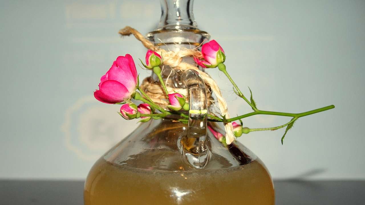 How To Make A Simple Amazing Anti-aging Face Toner - DIY Beauty Tutorial - Guidecentral