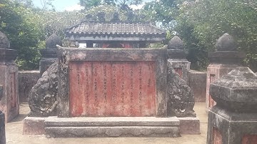 Viếng đền thờ và lăng mộ cổ của ngũ hổ tướng Gia Định Thành Quận Công Tiền Quân Nguyễn Huỳnh Đức.