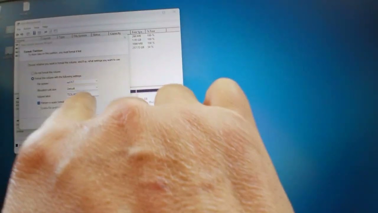 How to play music from USB in Tesla car