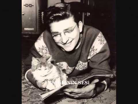 Zeki Müren - Neş'em Emelim Rûh-i Hazînim Zedelendi