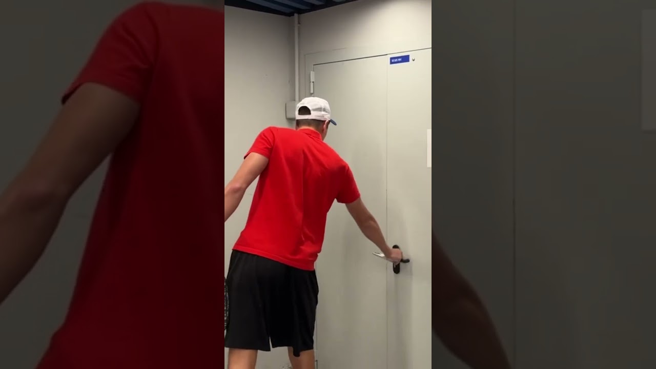 Алекс СОБОЛЕВ ИГНОРИТ ВОПРОСЫ О ТРАНСФЕРЫ