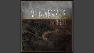 Смотреть клип Intro