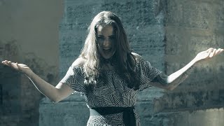 Lenka Lo Hrůzová - Píseň Hvězd [Official Video]