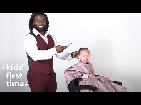 kids-experience-their-first-haircut-|-kid's-first-time-|-hiho-kids