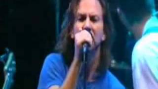 Pearl Jam - Crown Of Thorns (Reading 2006).flv