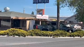 Car crashes into Redmond cafe