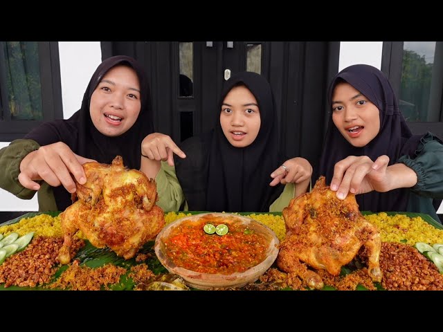 SAMSI KEMBALI! MUKBANG TUMPENG LAGI + AYAM SERUNDENG UTUH OREK TEMPE SAMBEL | MUKBANG INDONESIA class=