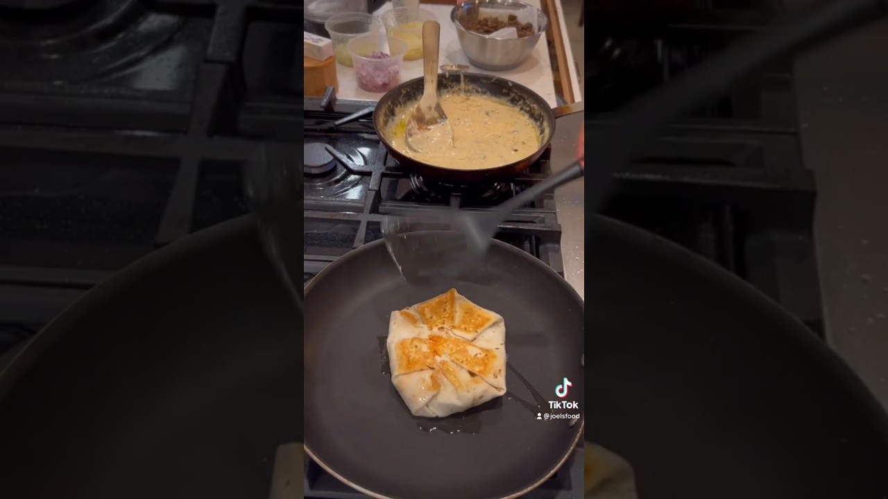 Crunch wrap supreme