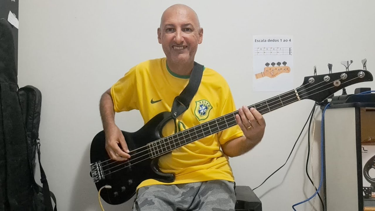 Tocando contrabaixo do zero aula 41, exercício com ritmo de bateria usando a tríade maior