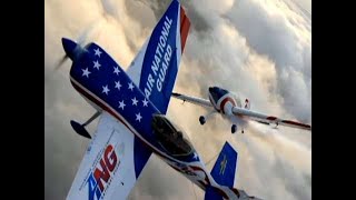Feds probe air crash deaths