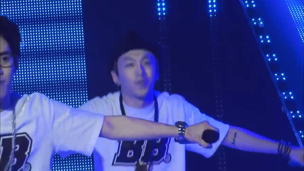 110722 BlockB - Tell Them (Taeil Multiangle)