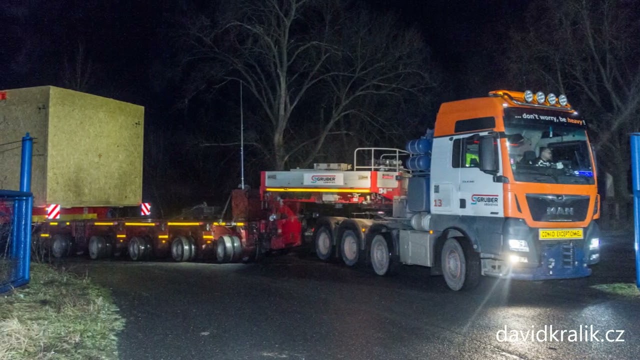 Heavy transport / Schwertransport / Nadměrný náklad - Generátor