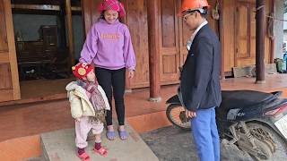 The engineer bought mattresses for the mother and daughter and went to pick up the little girl.