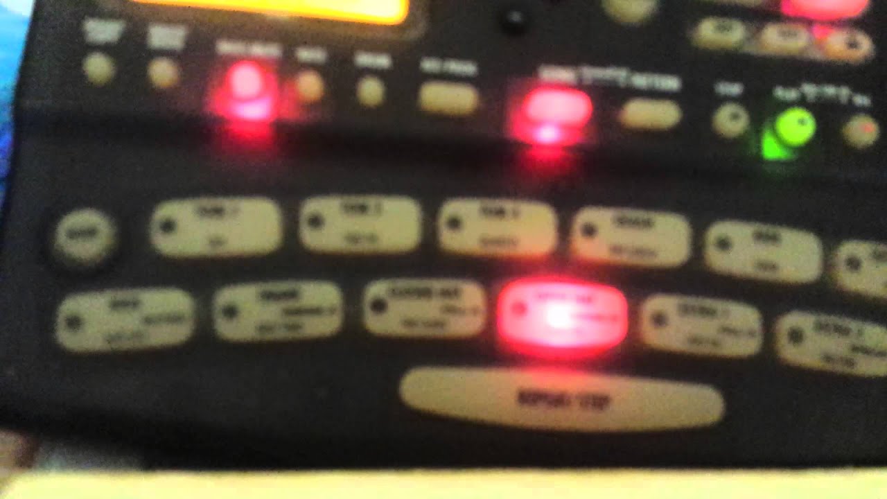 zoom rt-223 (drum-machine)