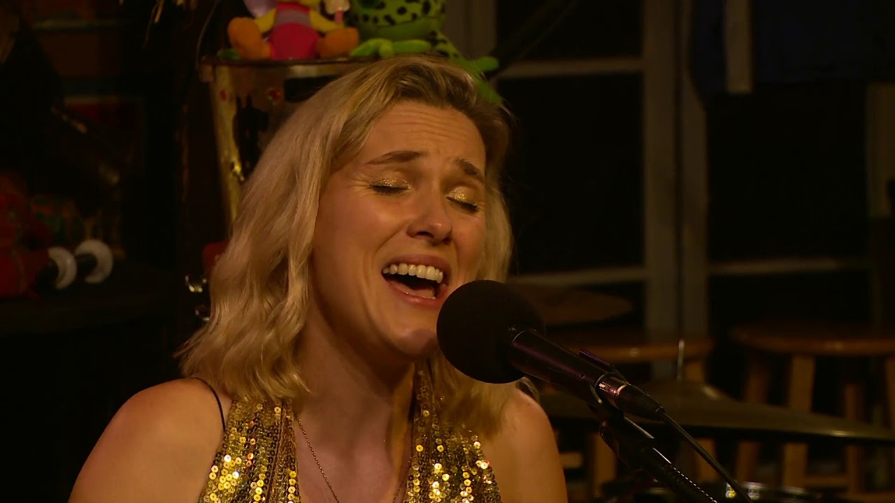 Black Tar Roses - Thunder & Lightning, Kulak's Woodshed 21.11.19 - YouTube