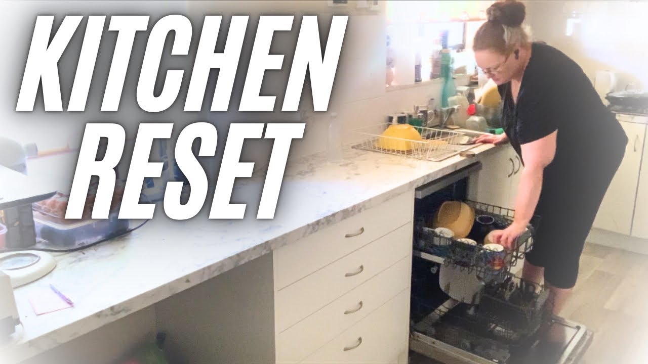 Kitchen Reset / CLEAN with me / Cleaning Motivation