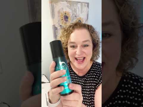 How to Style Curly Hair