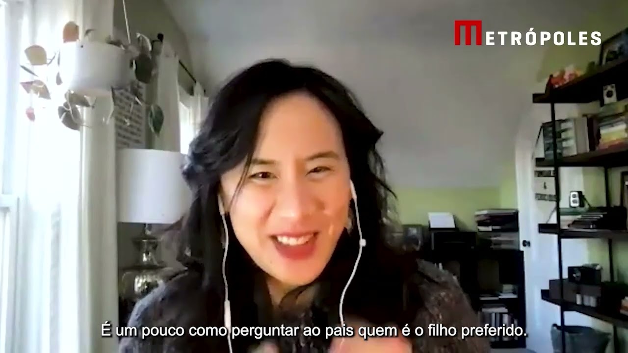 Celeste Ng, de Os Corações Perdidos, defende que distopia do livro já ocorre atualmente