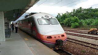 20170624 臺鐵TRA 421次自強號(E1000) 池上站 通過 52(2)次觀光列車(E200) 交會