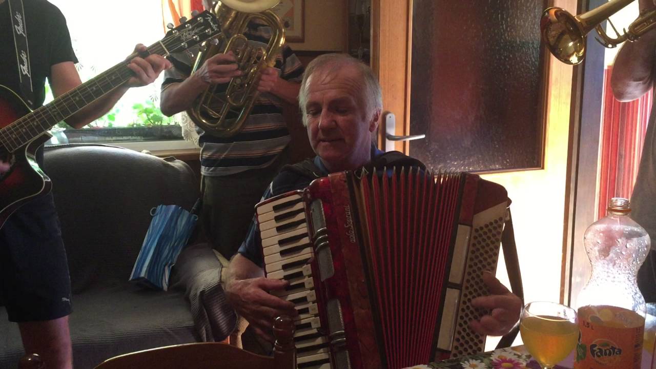 TABORGRADSKI DEČKI - Pod Taborom (2016.)