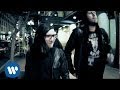 Capture de la vidéo Skrillex - Rock N Roll (Will Take You To The Mountain)