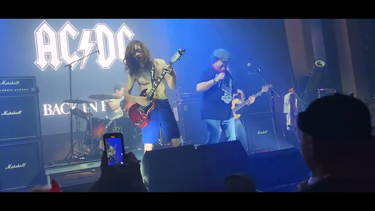 Back In Black by Bonfire, AC/DC tribute from Chicago - YouTube