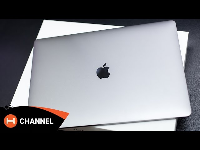 H-Channel | Đập hộp Macbook Pro 15" có Touch Bar và Touch ID màu Space Gray.