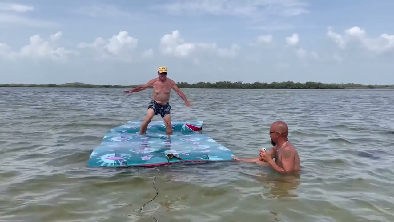 The Best Floating Water Mats And Floating Foam Mats Compared