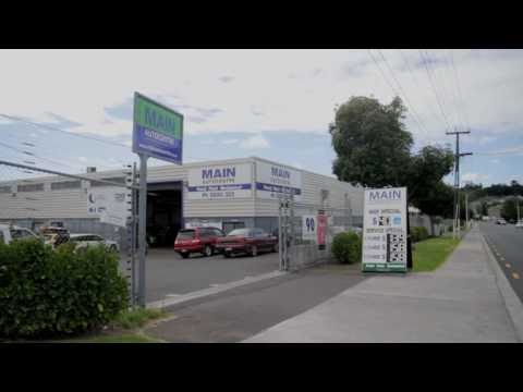 MAIN AUTOCENTRE - Auckland Mechanic Panel Beaters loan cars