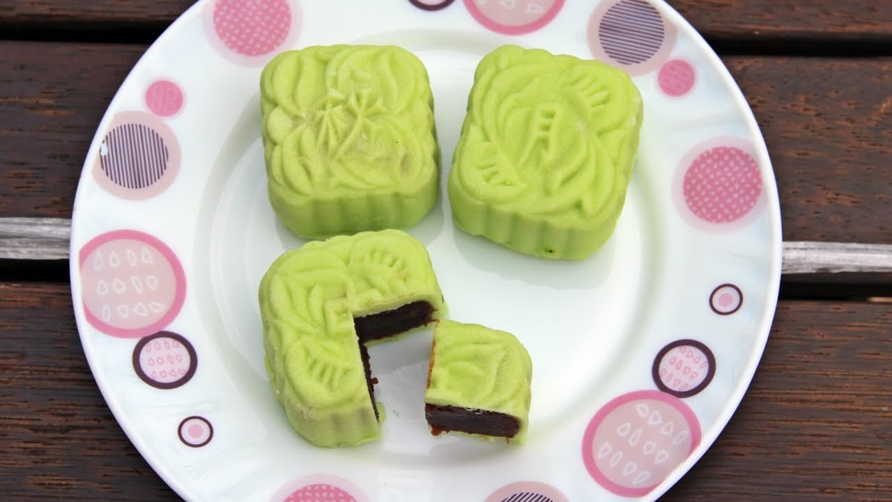 Snowskin Mooncake () - Mid-Autumn Festival () - Recipe by ZaTaYaYummy