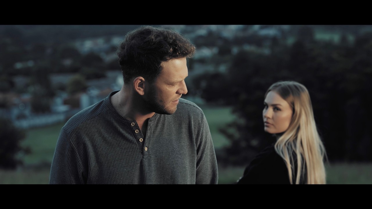 Riaan Benadé - Kattebak (Amptelike Musiekvideo)