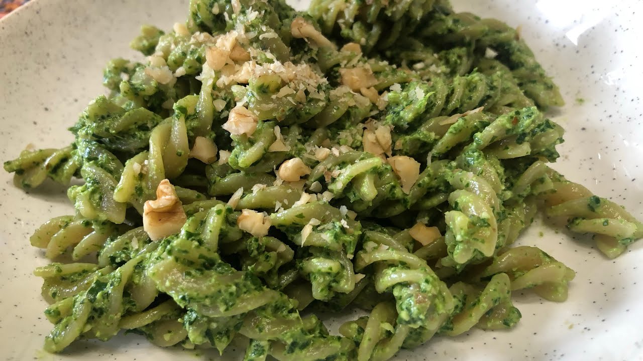 Pesto di RUCOLA e BASILICO pronto in 5 minuti! Delizioso YouTube