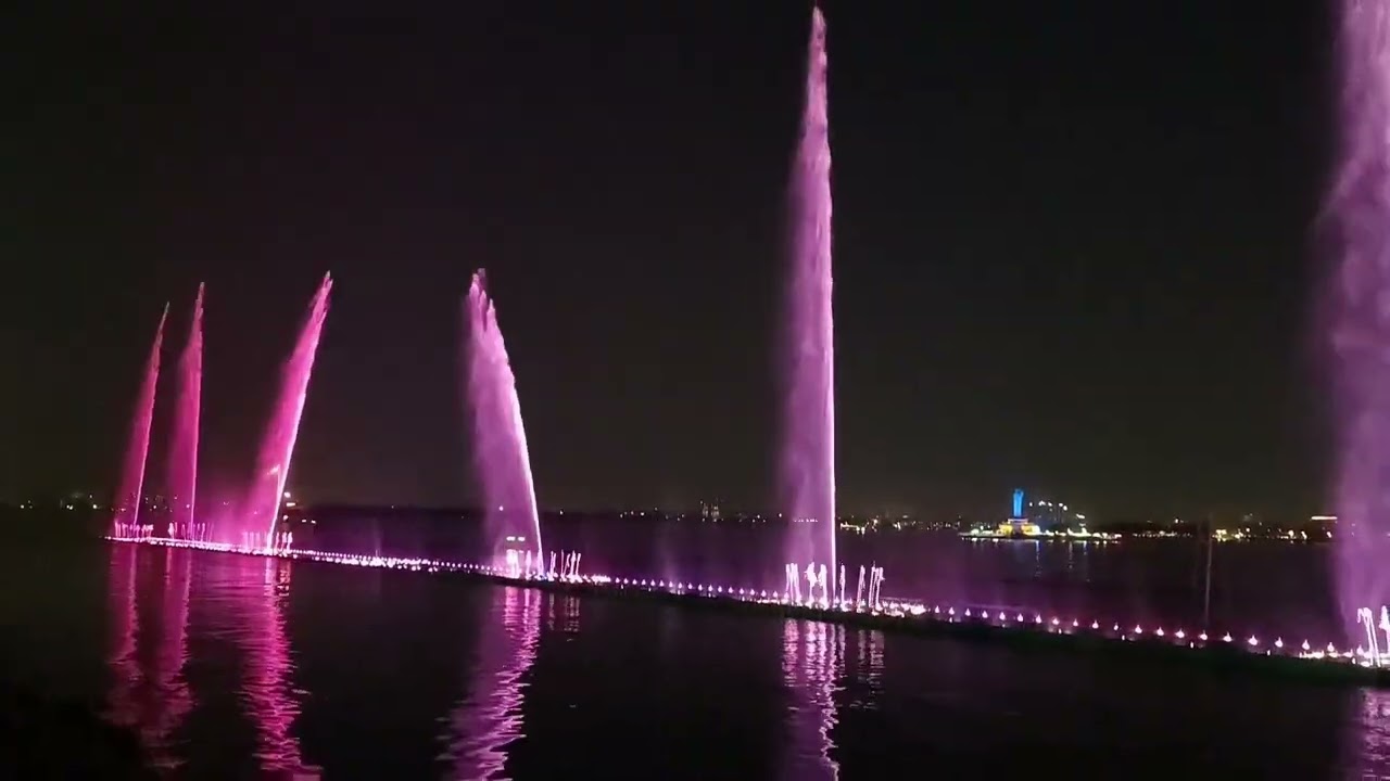 India's largest floating water fountain show at Hyderabad Hussain Sagar