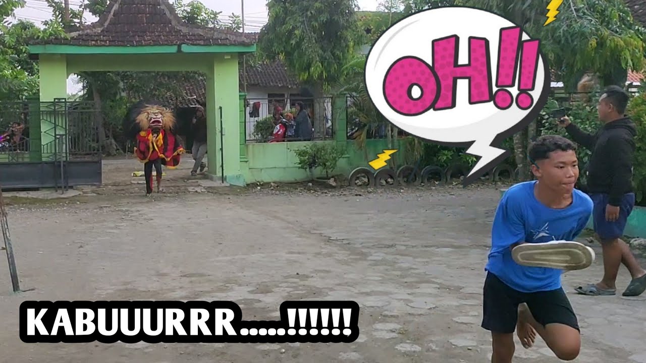 KABUR !!! Adegan Lucu Pengejek Gombang di Kejar Barongan Ngamuk~Sekar Gading Seto