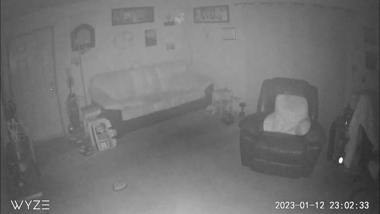 roku-tv-turns-on-by-its-self-remote-on-table-next-to-couch-youtube