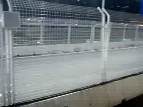 F1 Marina Bay Street Ciruit, Singapore. ApÃ³s acidente do Piquet, entrada do Safety Car.