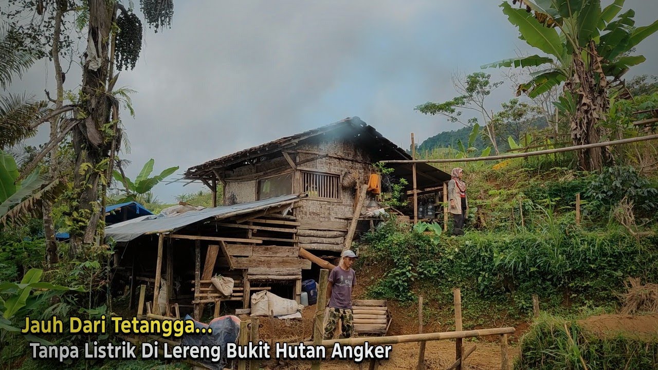 Bikin Kaget.. Jumpa Pasutri Tangguh Tinggal di Lereng Bukit Hutan Angker