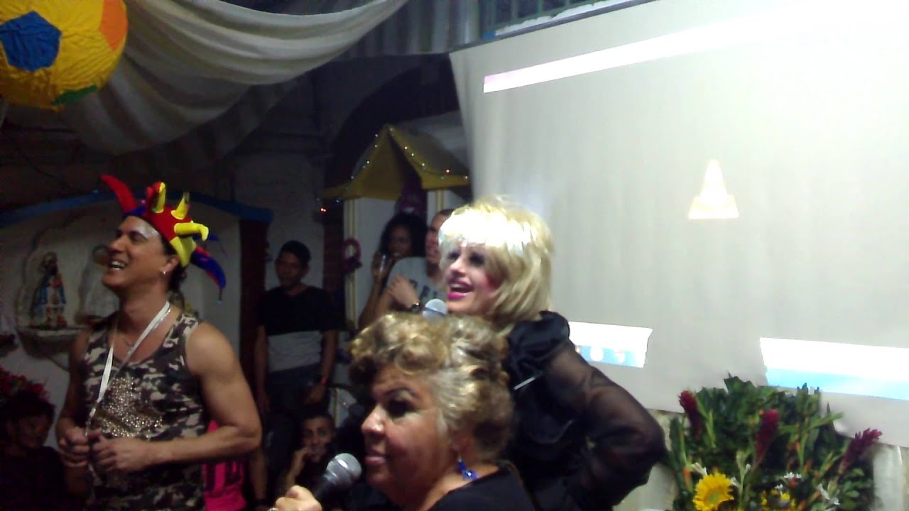 Transformista cubano 2015 María carla - YouTube