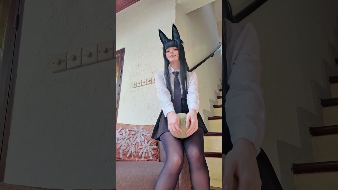 Miyabi caught melon #zzz #cosplay